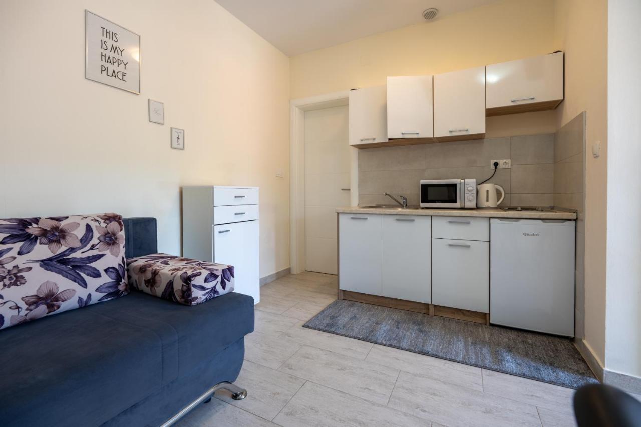 Apartments Nico Neum Luaran gambar