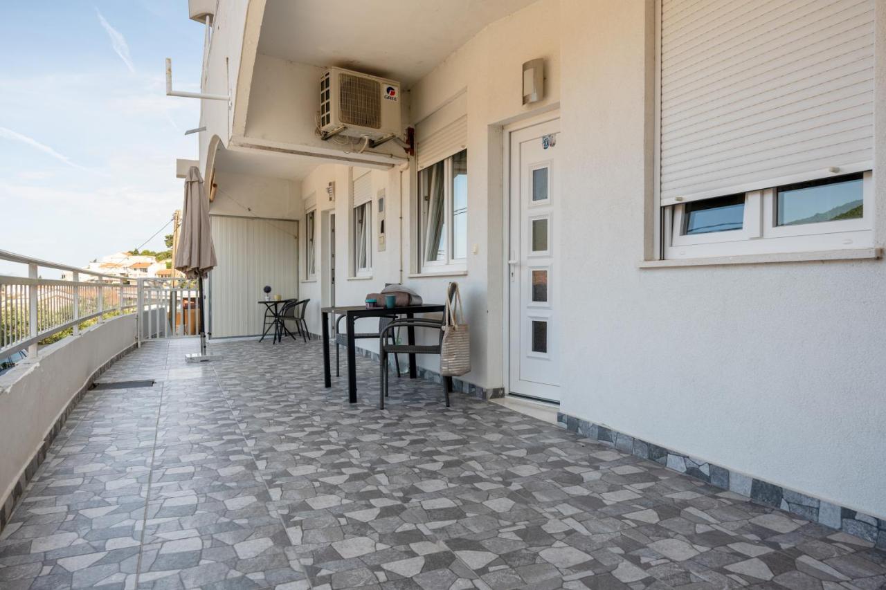 Apartments Nico Neum Luaran gambar