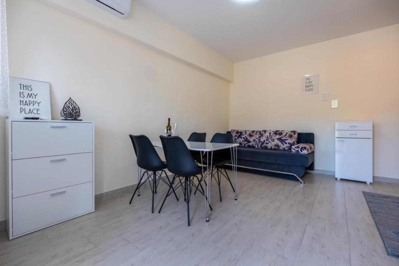 Apartments Nico Neum Luaran gambar