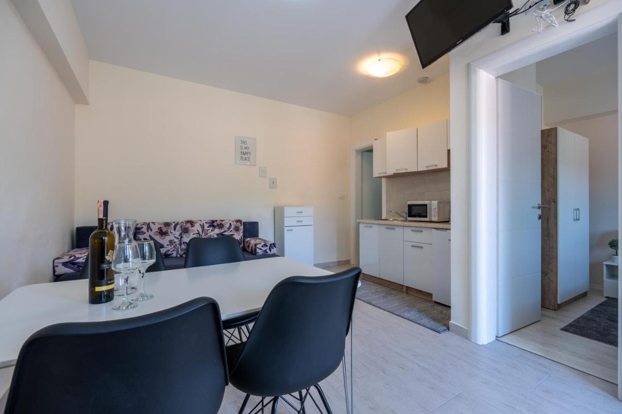 Apartments Nico Neum Luaran gambar